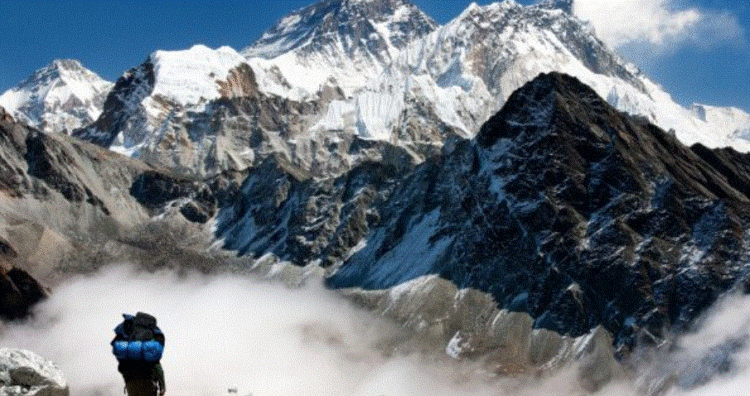 COVID-19 ‘arrin’ majën më të lartë të botës, konfirmohen rastet e para me virus në Everest