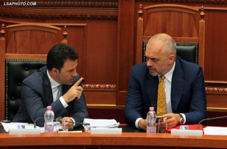 “Po këta si janë këta, PD, LSI ça bëhet”- ‘Zbardhet’ biseda telefonike e Ramës me Niko Peleshin