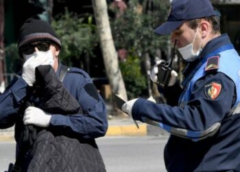 Hyjnë sot në fuqi masat e reja kufizuese/ Deri në çfarë ore lejohet qarkullimi