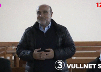 Deputeti Sinaj takon banorët e fshatit Vajzë: Vota juaj vjen në shenjë mirënjohjeje dhe besimi