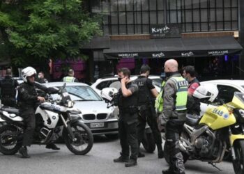 E RËNDË/ Shqiptari ekzekutohet me 8 plumba në një lokal në Athinë