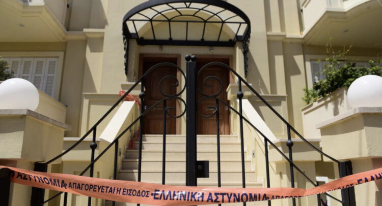 Vrasja që tronditi Greqinë, media: Autorët po kërkohen te mafia shqiptare dhe gjeorgjiane