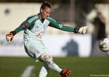 U diagnostifikua me kancer, por nuk u dorëzua, historia frymëzuese e futbollistes nga Chelsea