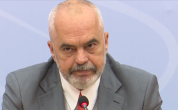 Rama kritika ndaj policisë: Shkon për një copë mur në fund të botës, por nuk kontrollon ndërtimet buzë detit