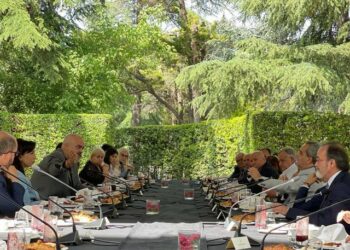 Rama konsultim me rektorët e universiteteve publike: Studentët tanë mund të marrin në të ardhmen diploma europiane