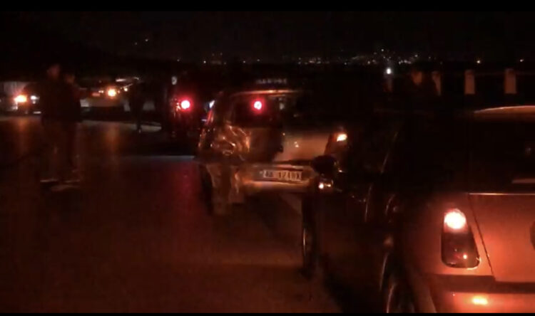 LAJMI I FUNDIT/ Aksident në aksin Levan- Vlorë, asnjë i lënduar(VIDEO)
