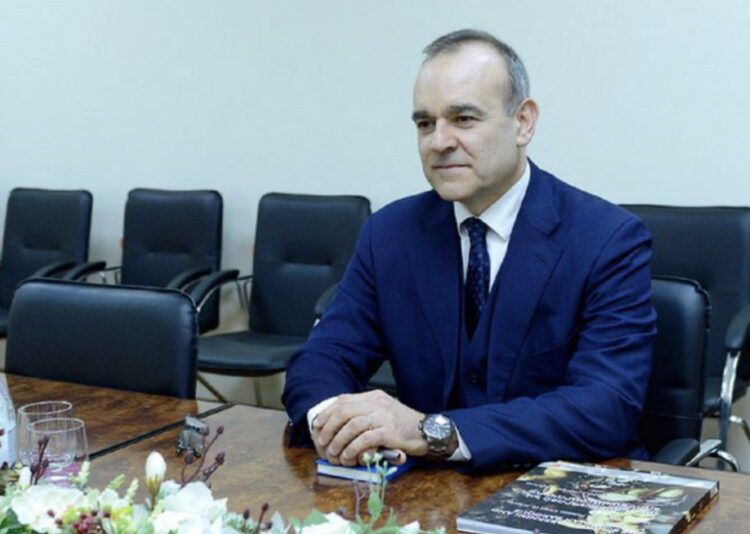 Ambasadori i OSBE: Hetim i shpejtë për vrasjen në Elbasan, gjyqësori do të bëjë atë që duhet bërë