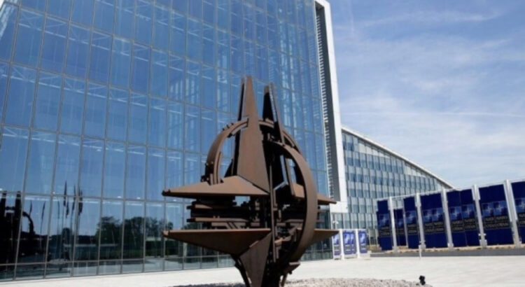 Tërheqja e KFOR-it nga Kosova, NATO reagon pas deklaratave të Vuçiç