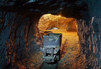 E RËNDË/ E zuri poshtë masivi i gurëve, humb jetën minatori 27-vjeçar në Bulqizë