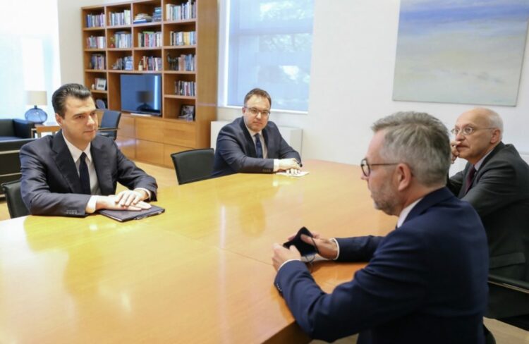 Ministri gjerman takim me Bashën: Parlamenti, vendi i duhur për të çuar përpara debatet