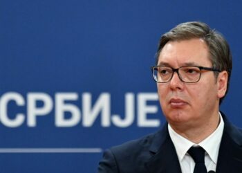 Vuçiç takim me ambasadorin rus: Do të luftojmë për kompromis me Kosovën