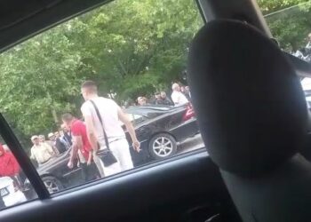 LAJMI I FUNDIT/ Plagosje në Vlorë, momenti kur 42- vjeçari niset drejt spitalit