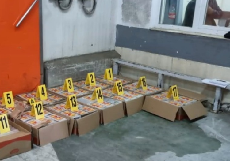 400 kg kokainë e ndarë në kuti, sigurohen pamjet nga ngarkesa e kamionit