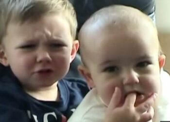 U bë virale në Youtube, video e dy binjakëve të vegjël shitet për 500 mijë dollarë