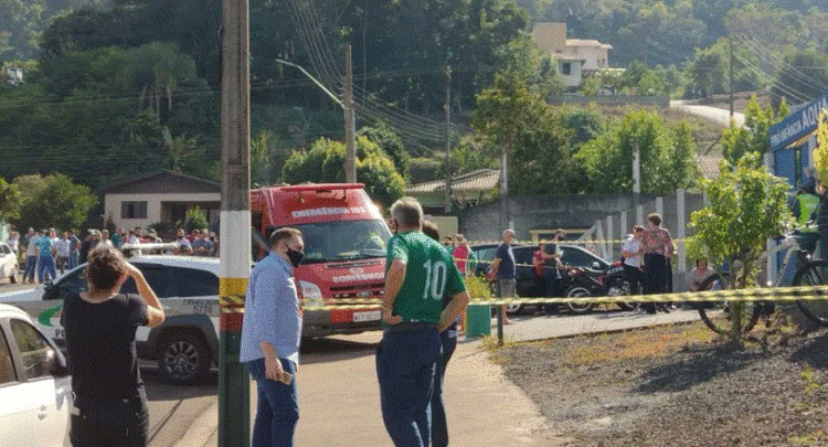 Tmerr në Brazil! 18- vjeçari vret me thikë 3 fëmijë dhe dy edukatore në një çerdhe(VIDEO)