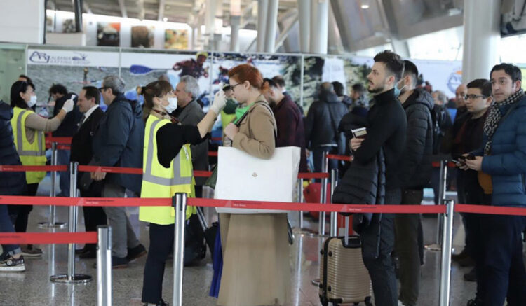 BE heq kufizimet e udhëtimit për shqiptarët, çfarë duhet të dini përpara se të niseni