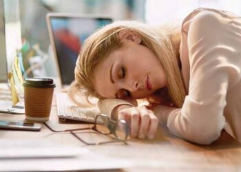 5 mënyra për t’u motivuar gjatë një dite të lodhshme pune
