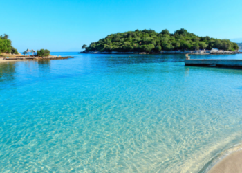 “Thesar i Gadishullit Ballkanik, dete, histori dhe…”/ Media arabe rendit Shqipërinë në krye të turizmit