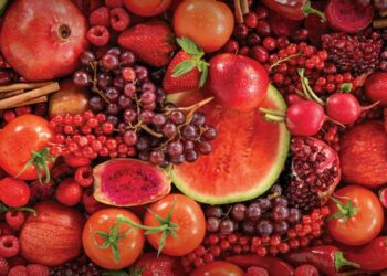 Këto janë 5 ushqimet e verës që ju ndihmojnë në humbjen e peshës