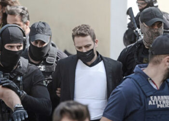 Vrau bashkëshorten 20 vjeçare, avokatët e pilotit: I intereson vetëm fati i fëmijës