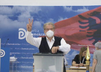 Gara për kreun e PD, voton Sali Berisha: I qëndroj deklaratës për rikthimin si lider
