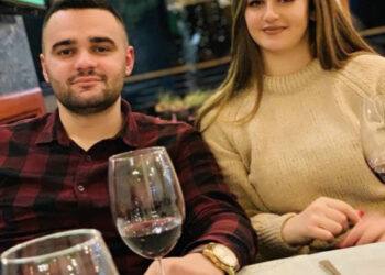 Aksident në Spille, çifti përfundojnë në kanal bashkë me makinën