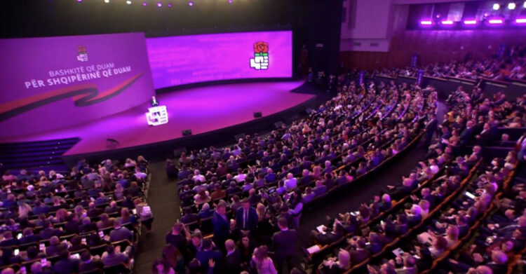 Socialistët mbledhin sot Kongresin e partisë në stadiumin “Air Albania”