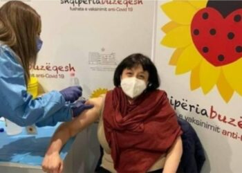 Bino: Bëni dozën e dytë të vaksinës, studimet tregojnë efektivitet ndaj variantit Delta