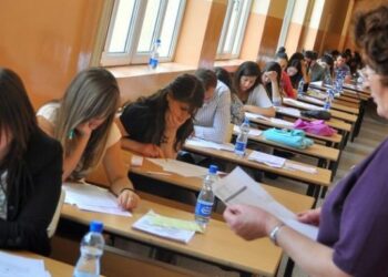 Provimet e Maturës/ Sot nxënësit testohen për Gjuhën Shqipe dhe Letërsinë