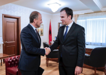 Soreca shkon në zyrën e kryeprokurorit Çela: Luftoni krimet në të gjitha nivelet