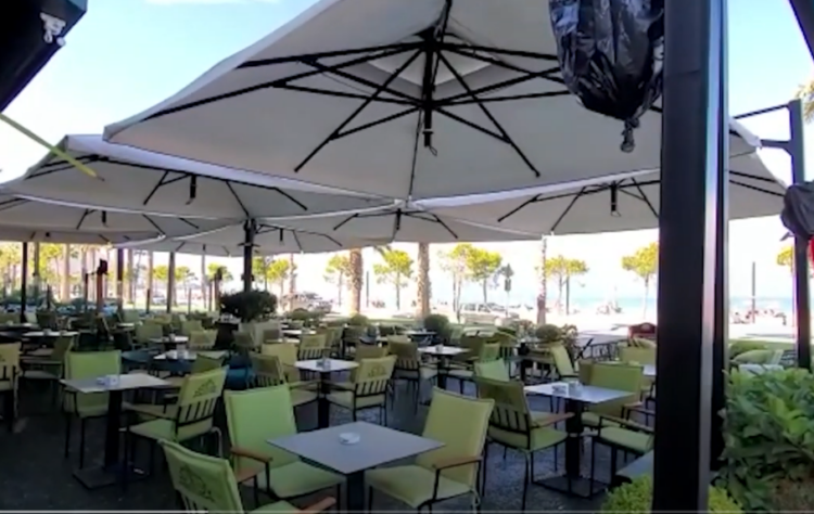 Bizneset përshkallëzojnë protestën, mbyllen lokalet në zonën e Lungomares, kërkojnë të shtyhet ora policore