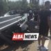 Aksident i rëndë në Laç, trafikndarësja i hyn makinës në dysh, shpëton shoferi