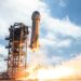 Jeff Bezos dhe ‘Blue Origin’ përfundojnë me sukses udhëtimin e parë hapësirë