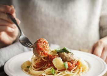 Çfarë është ushqim i keq për darkë? Gabimi që bëjnë të gjithë