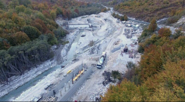 Gjykata e Lartë merr vendimin: Pezullohet puna për ndërtimin e HEC-eve në Valbonë