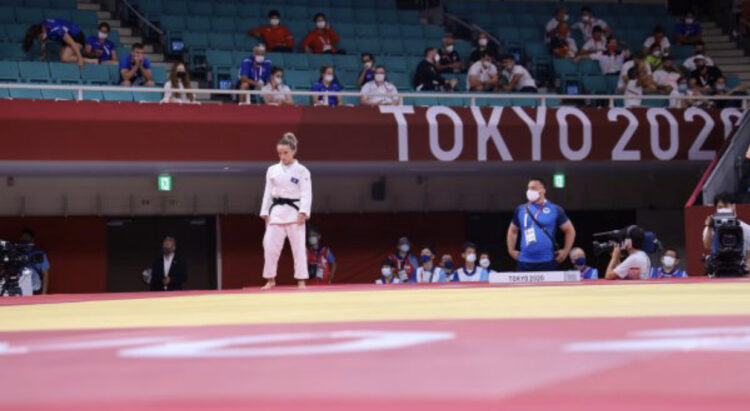 Vetëm një hap larg fitores së medaljes Olimpike, xhudistja nga Kosova shkon drejt gjysmëfinales