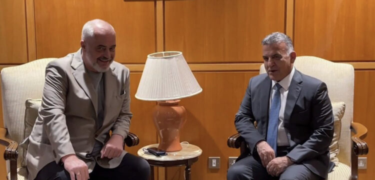 5 gra dhe 14 fëmijë, nxjerrja e familjeve shqiptare nga kampet siriane, Rama udhëton drejt Libanit