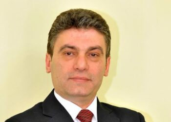 Përgjimet/ Si e ndihmoi biznesmeni fitues i tenderit që fundosi kryebashkiakun e Lushnjes