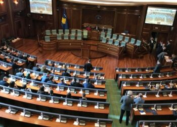 Kosova miraton Rezolutën që dënon gjenocidin serb në Srebrenicë