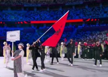 Startojnë lojërat Olimpike 2020, 1 minutë heshtje për viktimat e COVID, parakalon Shqipëria(FOTO)