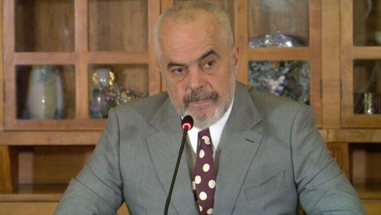 Arrestimi i Fatos Tushes, Rama mbledh kryetarët e bashkive në vend