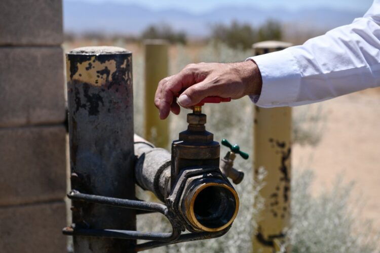 Është aq vapë, saqë hajdutët po vjedhin ujin