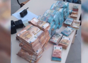 Po i sillte nga Italia, i kishte fshehur në “Benz”, sekuestrohen 500 mijë euro në Shkodër