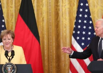 ShBA dhe Gjermania bashkë kundër Rusisë/ Bajden-Merkelit: Do të më mungosh!
