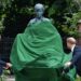 William dhe Harry bashkohen për të zbuluar statujën e princeshë Dianës (FOTO)