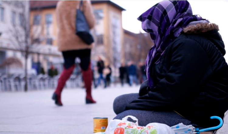 Shqipëria dhe Mali i Zi me përqindjen më të lartë të popullsisë që nuk përmbushen nevojat mujore me veshje dhe ushqime më 2020