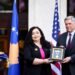 Vjosa Osmani akordon Medaljen e lartë për djalin e Joe Biden. Flet Presidenti Amerikan: Është nder i madh