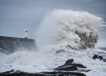 4 shtete që rrezikojnë të zhduken si pasojë e motit ekstrem