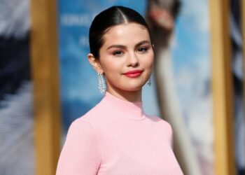 Selena Gomez tregon arsyen pse hoqi dorë nga mediat sociale