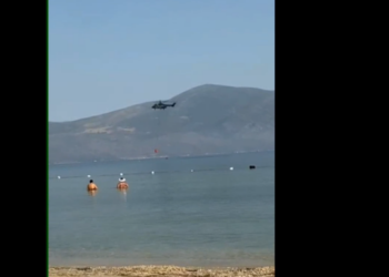 Zjarri “pushton” Karaburunin, flakët rrezikojnë banesën: Banori në Dukat Fushë apel për ndihmë